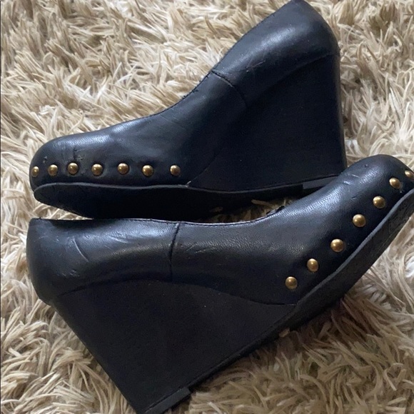 Wedged Heels - Picture 3 of 5